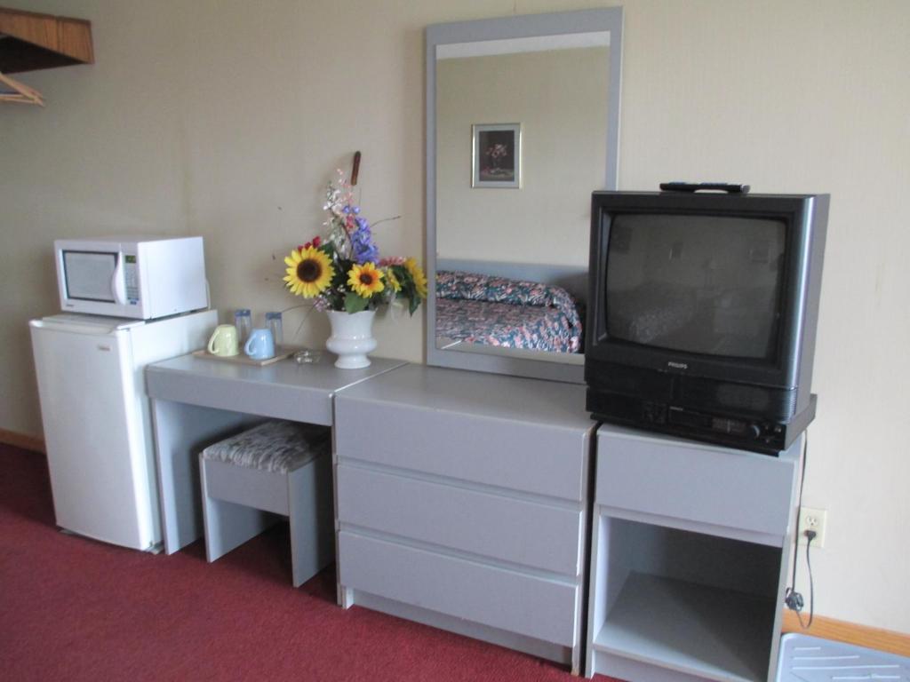 Newburg Inn Motel New Hamburg Dış mekan fotoğraf