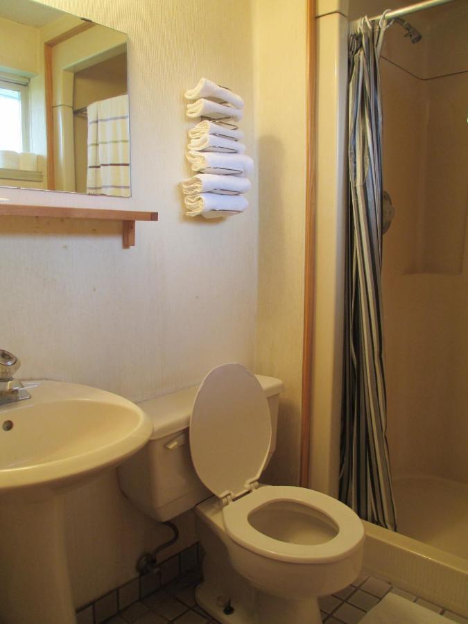 Newburg Inn Motel New Hamburg Dış mekan fotoğraf